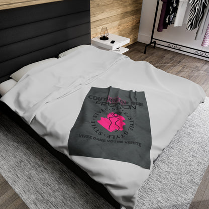 Fashionable XOXO Graphic Creative Expression Blanket - Dark Grey Couture De Rue Pink Splattered Plush Velveteen Blanket