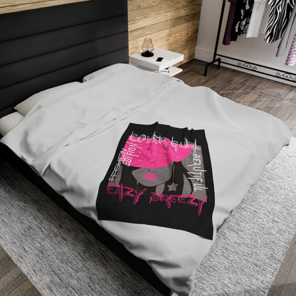 Own an Original: Black Cover Gurl Plush Blanket - Fashion Edition, Beautiful, Trendy Font, Perfect for Fashion-Forward Fashionistas